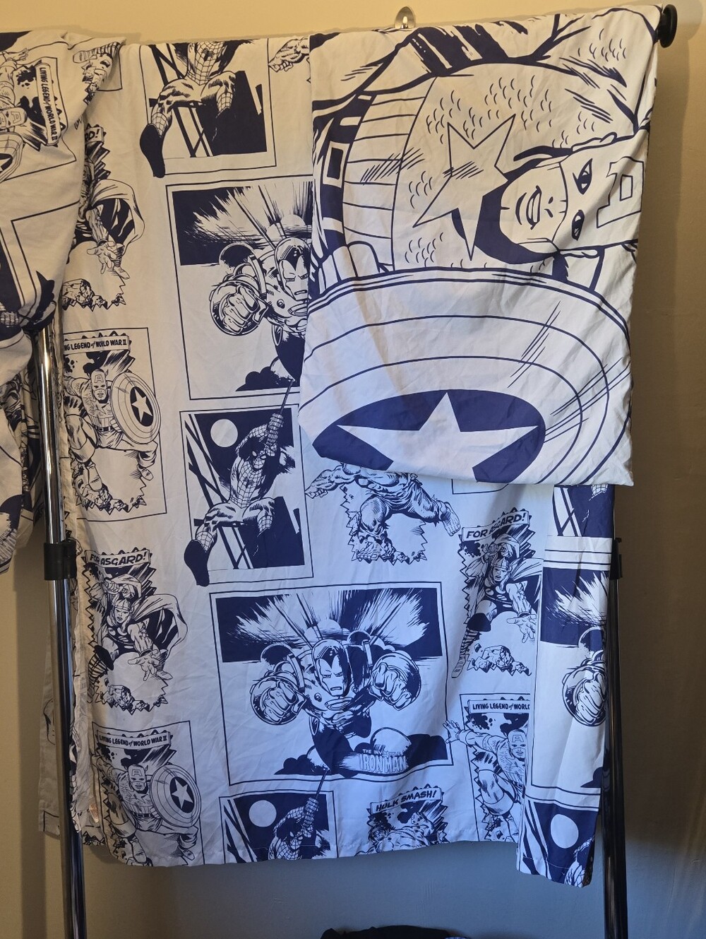 Jay Franco Marvel Comics Avengers Full Sheet Set Blue White Retro Kids Bedding